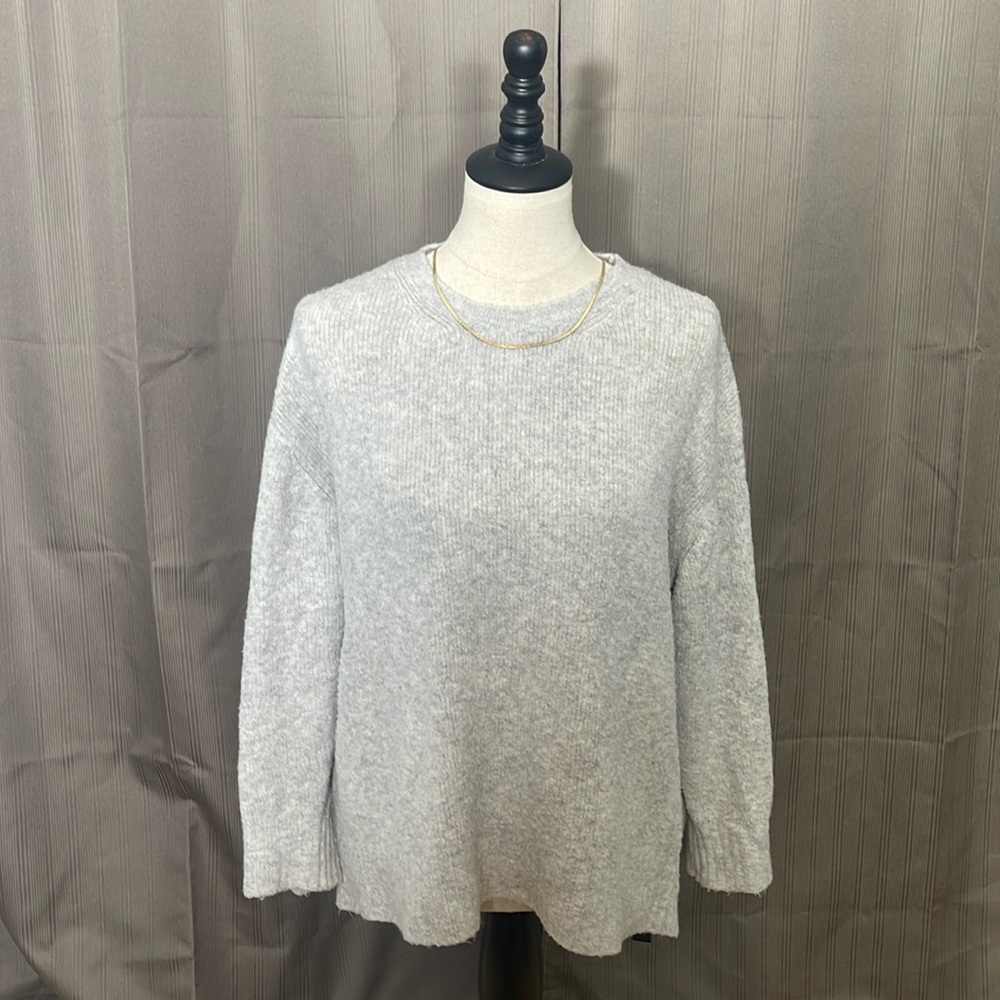 ZARA KNIT Light Gray Sweater